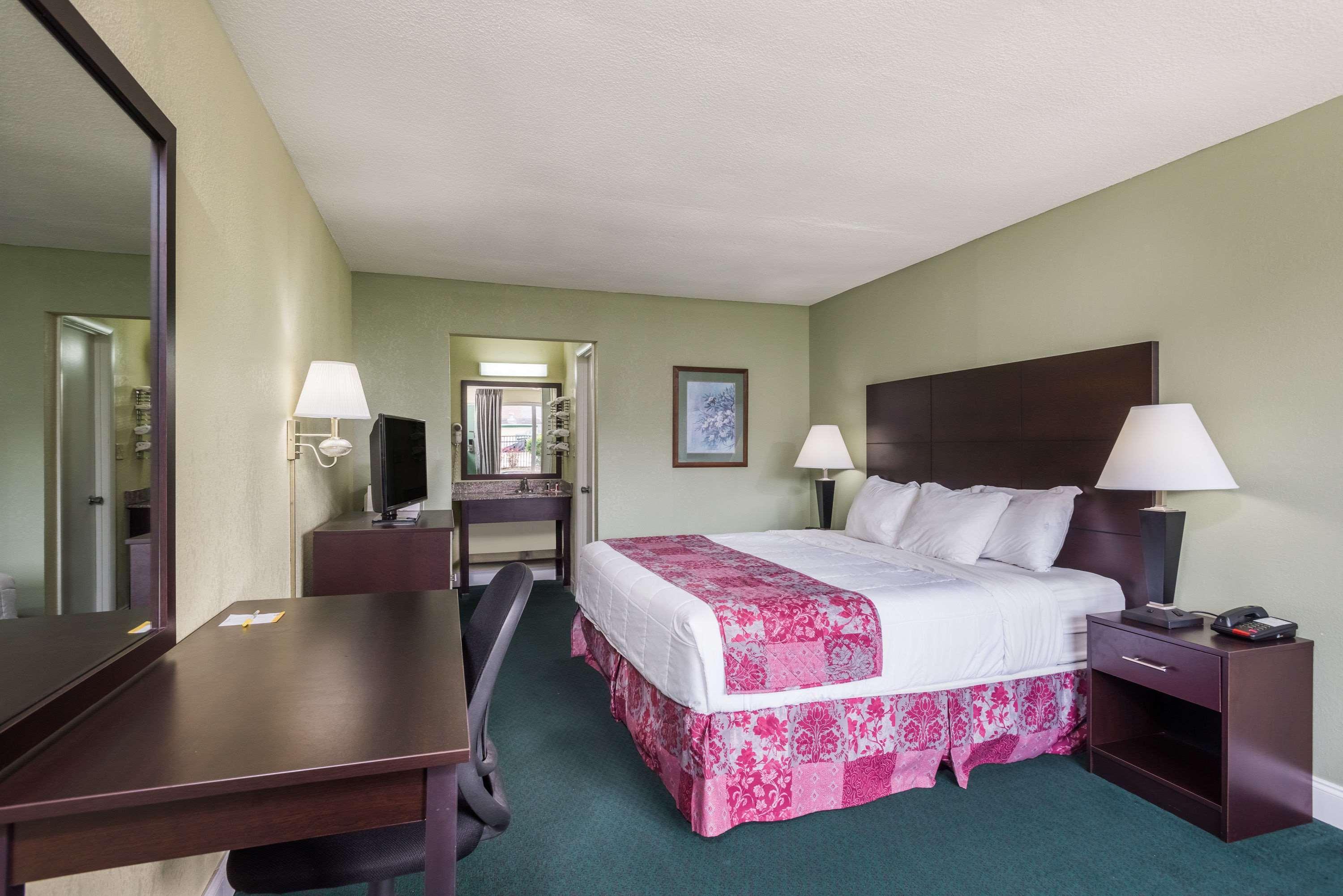 Days Inn By Wyndham Jellico - Tennessee State Line Eksteriør billede