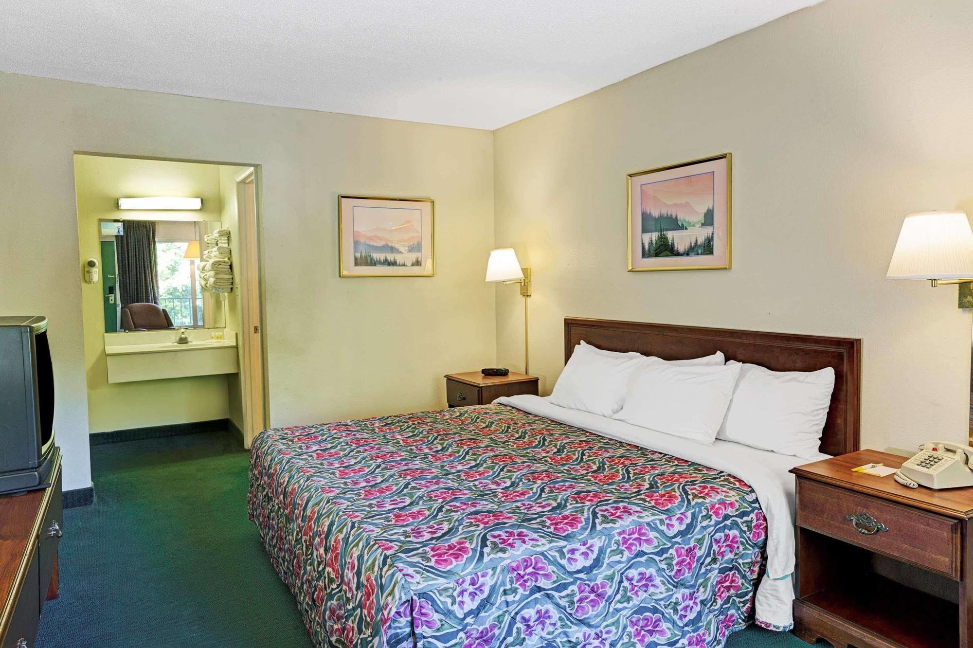 Days Inn By Wyndham Jellico - Tennessee State Line Eksteriør billede